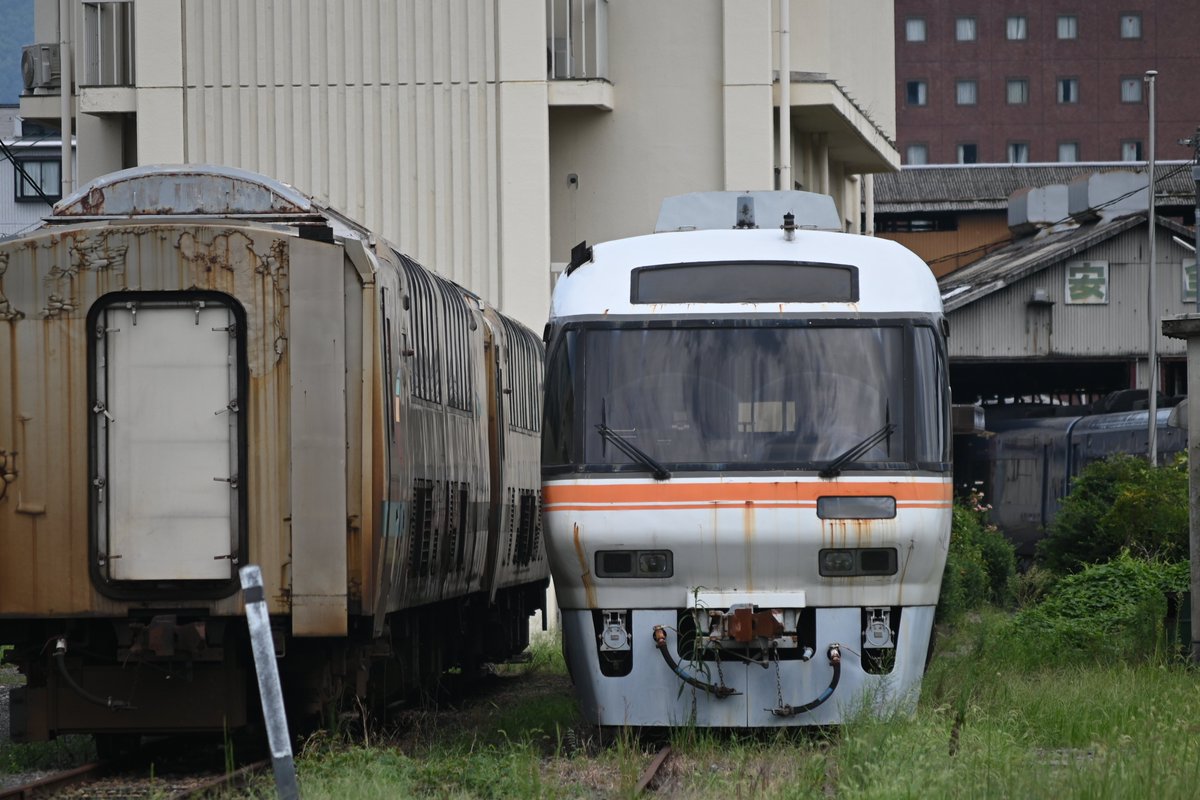 fg401_8ball's tweet photo. 昨日の部品取りのハチゴー（宮津側）
（3枚目はわかりやすく編集切り抜き）
サビが酷くなりましたねー https://t.co/HTKOsQLLUn