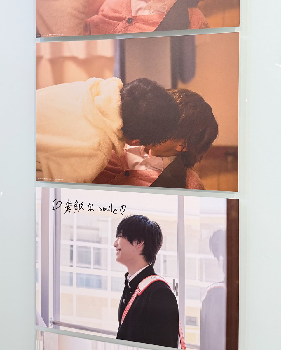 manga10_torico's tweet photo. 🫧「ちょっと待とうよ、春虎くん」ドラマ＆原作 ポップアップストア🌸🐯at #マンガ展渋谷
https://t.co/PE2rrkr0Fw

クローズ🌙

•.\場面写真/.•

1〜3話の場面写真を展示中！👏🏻✨

写真撮影も可能◎
ぜひお気に入りのシーンを収めてくださいね📸🫣💞

ご来店の際はお見逃しなく💭

#中川翼 #桜木雅哉 #ちょとら
#ちょっと待とうよ春虎くん