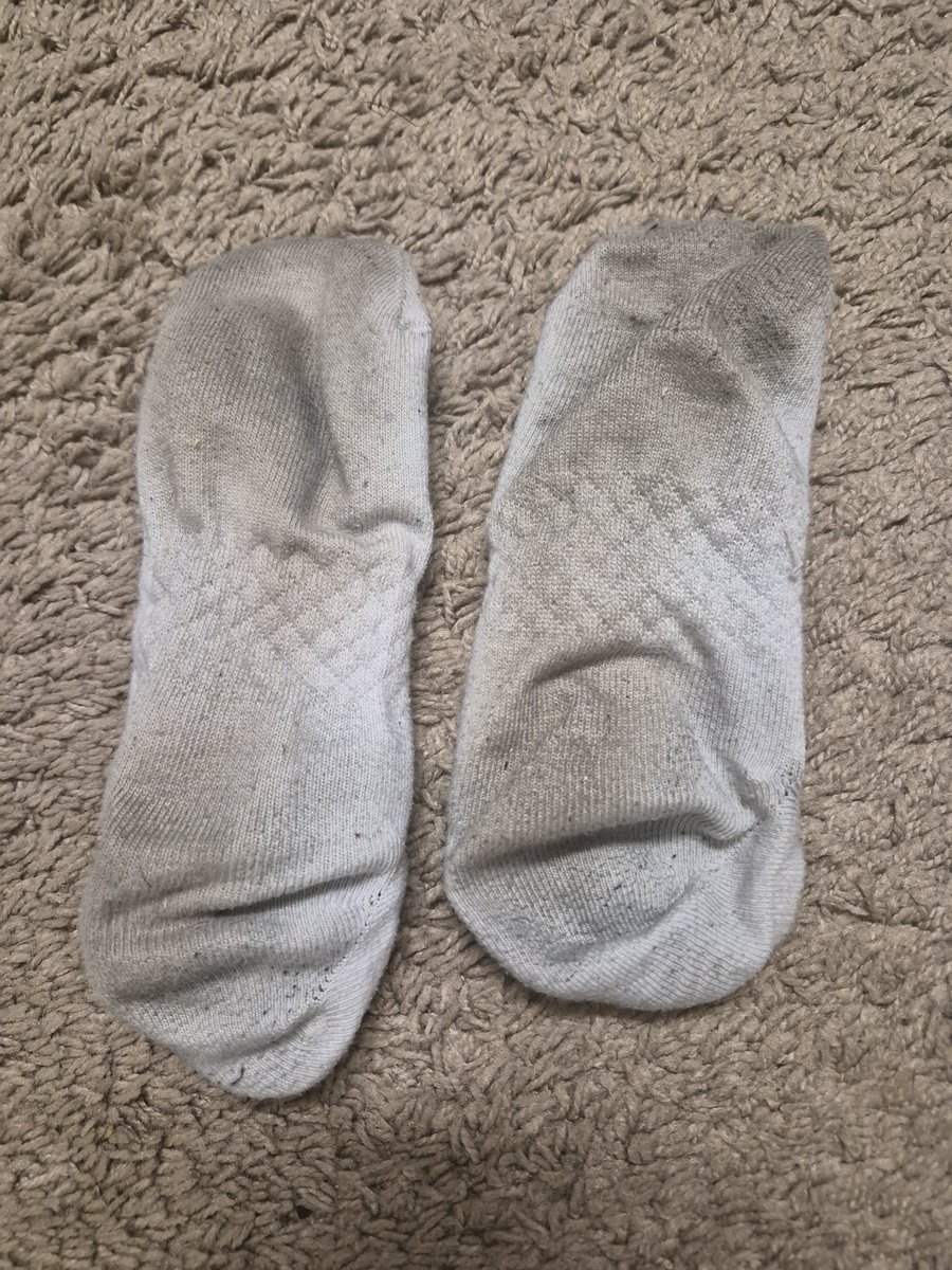 gussetbuffet's tweet photo. #footfetısh #feet #socks #feetcommunity #footbuyers https://t.co/M7i1Cb1g6f