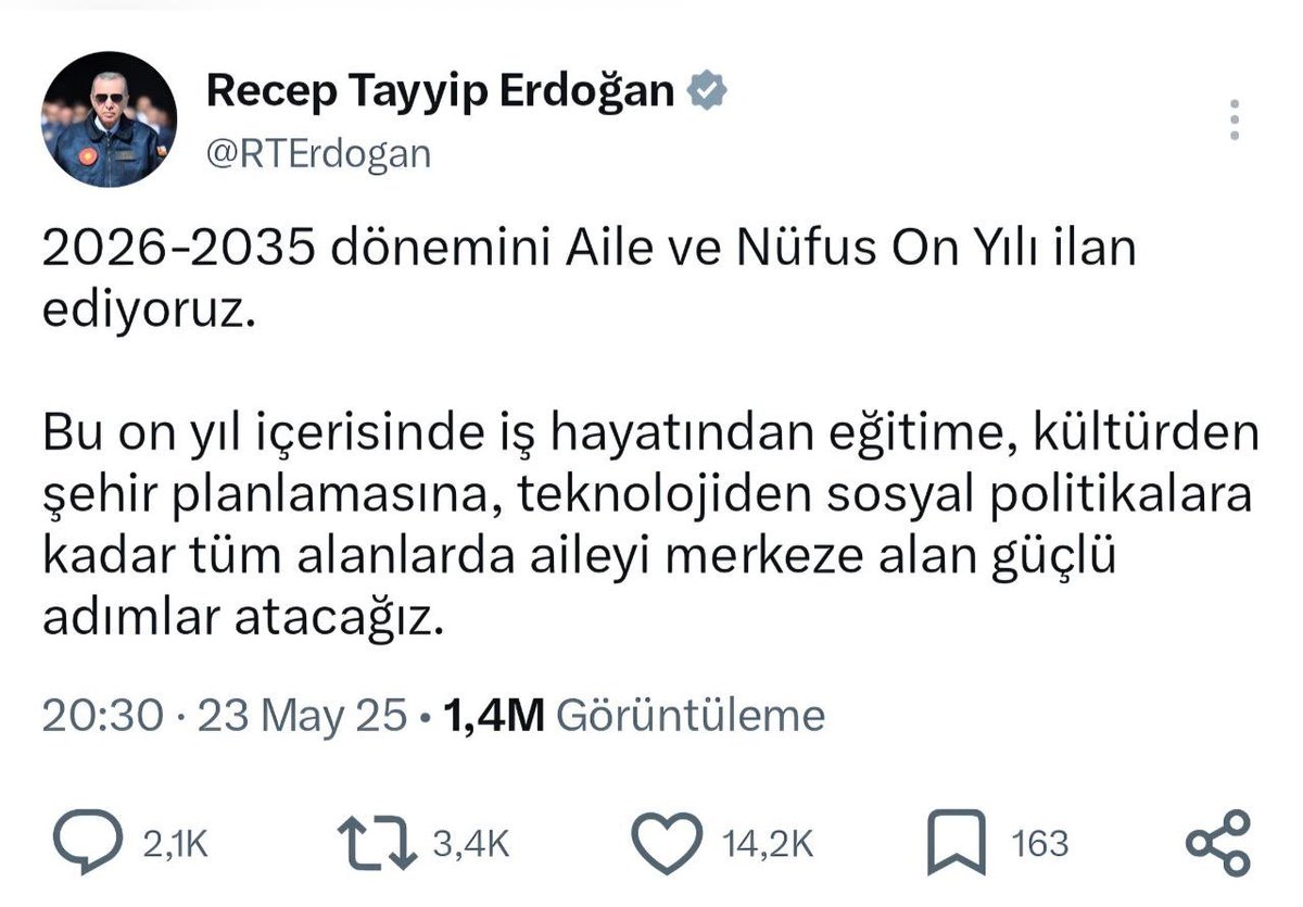 eemrekaynar's tweet photo. Sayın Cumhurbaşkanım, Ortaya koyduğunuz Aile ve Nüfus On Yılı vizyonu ışığında, farklı şehirlerde parçalanmış kıymetli öğretmen ailelerinin aile bütünlüğüne erişmesini sağlayacak müjdeyi samimiyetle istirham ederiz. @RTErdogan   @oktay_saral @Yusuf__Tekin  #ilemrigecikmez https://t.co/r6OTvtGQNw