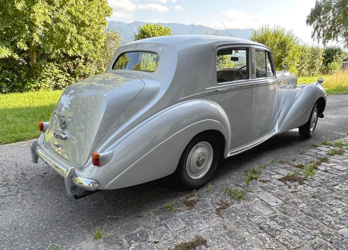 RRoxifitberry's tweet photo. Rolls-Royce RR "Kemsley Newspapers ltd.Silver Dawn"  1954🩶🩶🩶 https://t.co/XOiNfdQCuQ