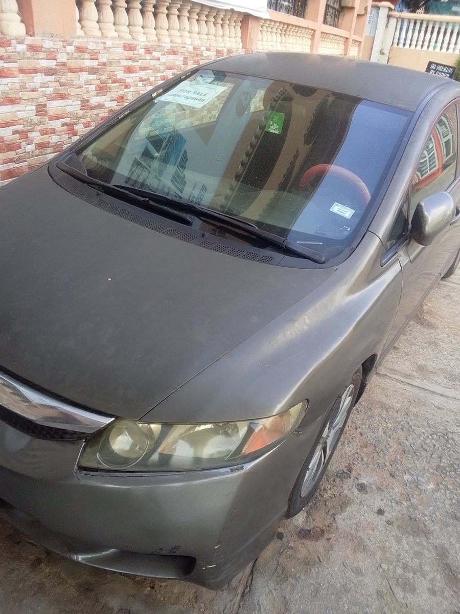 DepthJonathan's tweet photo. @_Tiga_b This 2010 honda civic is going for 3.7m. buy and drive. Wuse 2. https://t.co/xS3lCrGbUl