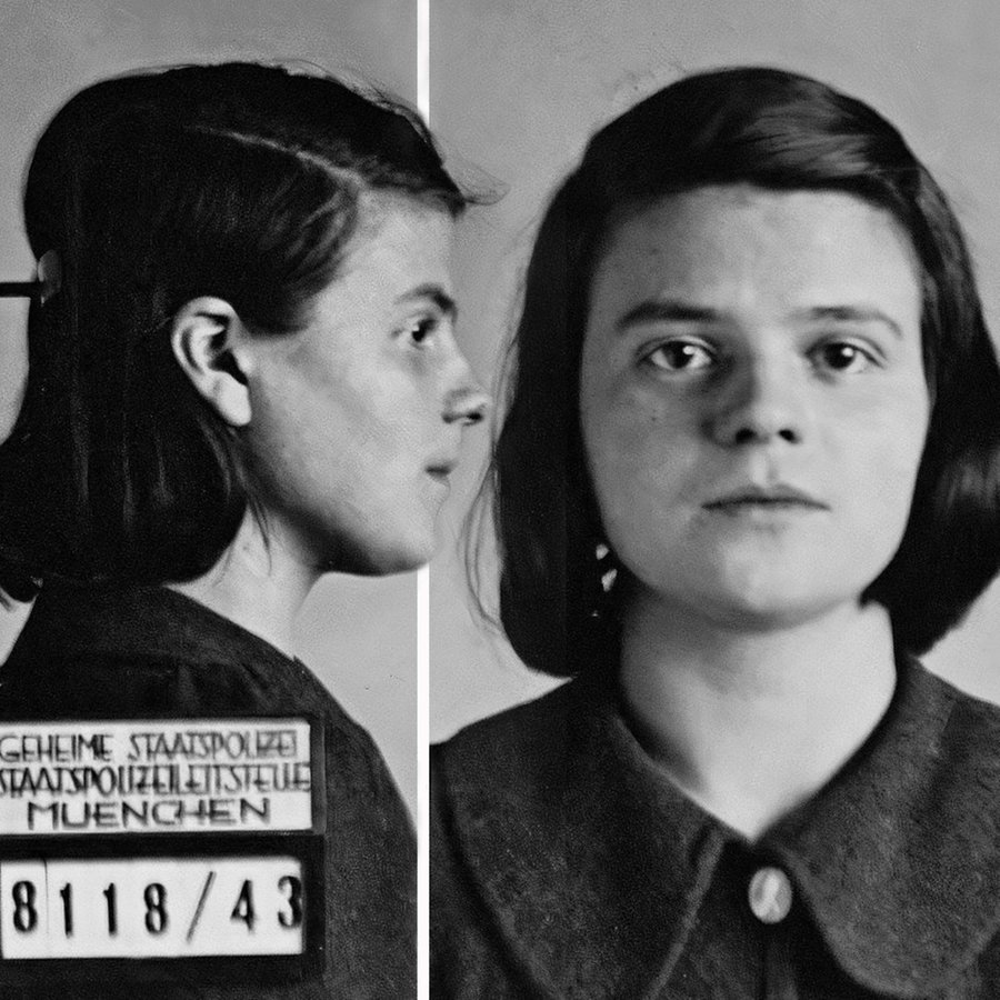 DrHelenFry's tweet photo. On the morning that she went to the guillotine, Sophie Scholl, aged 21, said:  

"Such a fine, sunny day, and I have to go... What does my death matter, if through us, thousands of people are awakened and stirred to action?" https://t.co/ZHf2twT8Tj