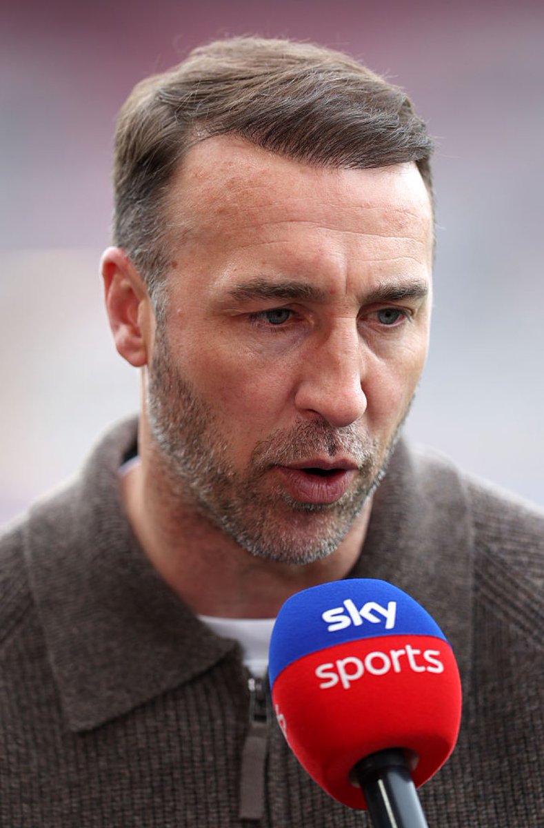 BhaHarvey's tweet photo. Glenn Murray on Chelsea  

"There is no way on earth when you are 3-0 up after 32 minutes this game should ever be in the balance. They should have blown Brighton away. Chelsea had 26% possession. They will not go near winning the league playing like that." https://t.co/fD4a3JBCfO