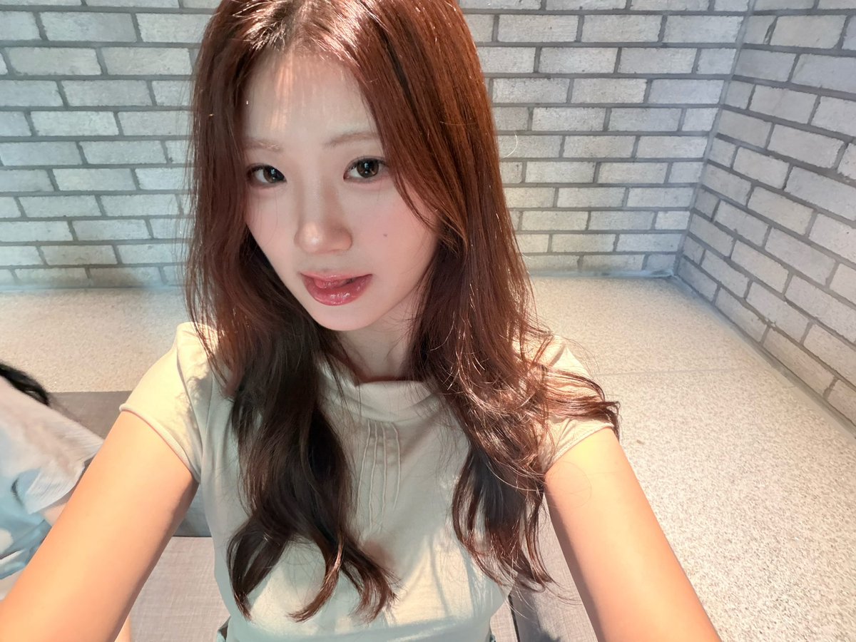 8d63fd5c8a85521's tweet photo. 계획 세우는 게 너무 좋아
오늘은 월요일이고 내일은 9월의 첫날이다
계획 세우기 더할나위 없는 날이라는 뜻 ~
#수원 #맘눌뎀 #일상계트친소 https://t.co/PWGJd4M4AF