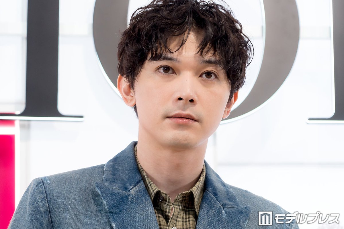 modelpress's tweet photo. 吉沢亮、情熱を注ぐものは“仕事”
ミュージカル本番中の心境＆今後の進化語る

💬「年齢の変化に逆らわず」
https://t.co/aoYF0lrqfM

「年齢もどんどん重ねていくと思うので、年相応に進化できれば」「年齢の変化に逆らわず、外見もそうですけど、中身もちゃんと深みのある人間になれるようにがんばらなきゃと思います」

「ミス ディオール オードゥ パルファン」
ローンチイベント🧴