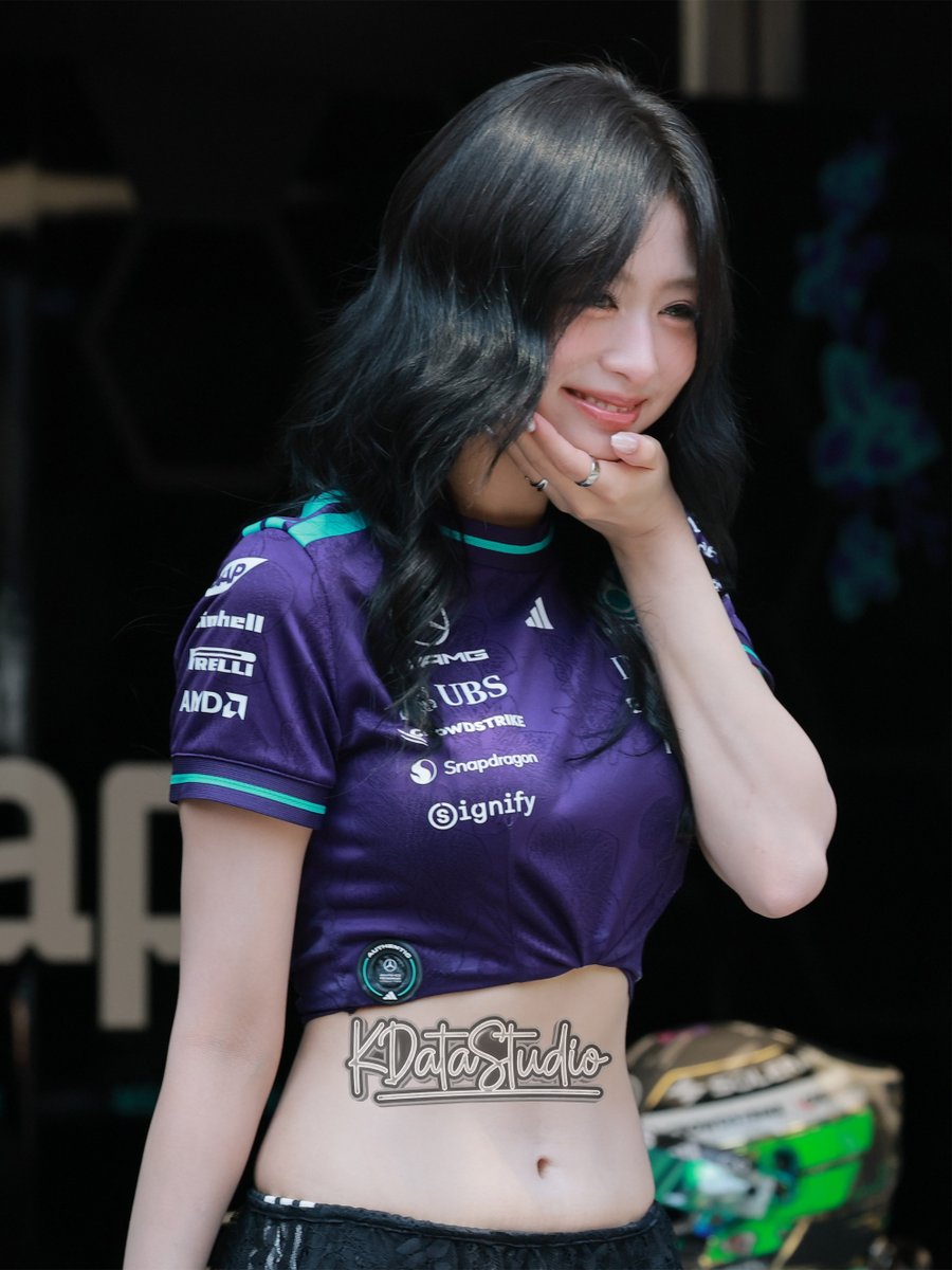 KDataStudio's tweet photo. 260830 Ahyeon at BABYMONSTER - ADIDAS x F1 MERCEDES EVENT in SINGAPORE

#AHYEON #아현 #BABYMONSTER #베이비몬스터 #KPOP

More in the comments ⬇️ https://t.co/McJSMUMf57