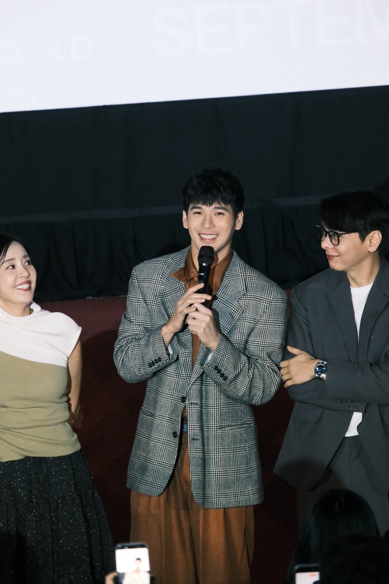 projectarkin's tweet photo. mukha talaga syang koreano guys!!!!!
THE GUARDIAN PREMIERE NIGHT
#WilbertRoss https://t.co/eCjNblV5NJ