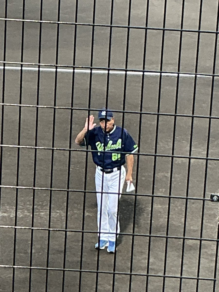 MahamanNiro's tweet photo. ヤクルトスワローズ（╹◡╹）静岡野球
本日試合がなくてつまんなかったと思うので
去年撮った2軍監督池山さんの写真でもどうぞ。 https://t.co/4q6k9hgnzr