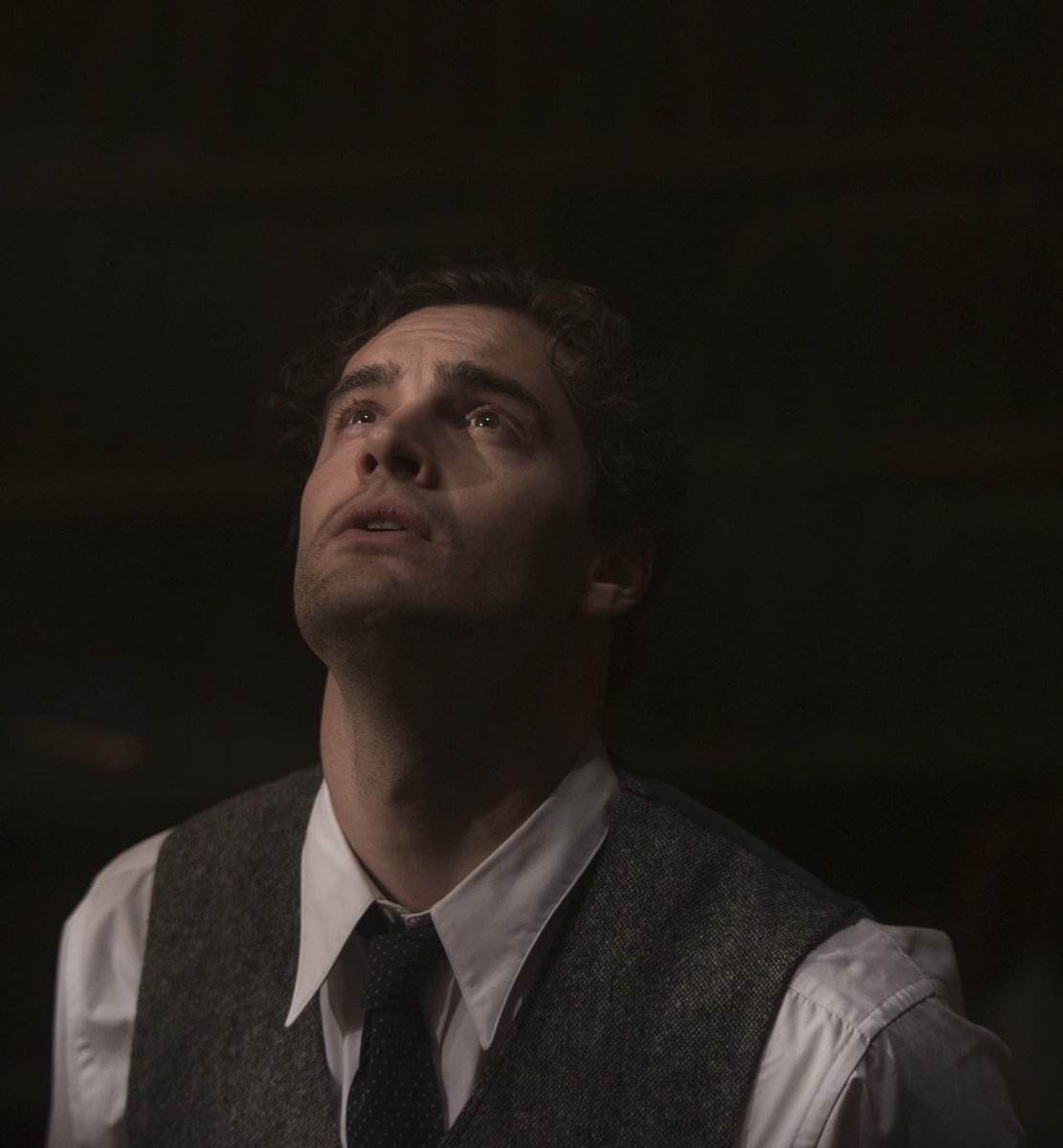 tombatemannews's tweet photo. Tom Bateman in “Jekyll and Hyde” (2015) 
#TomBateman https://t.co/yuVz6U28zf
