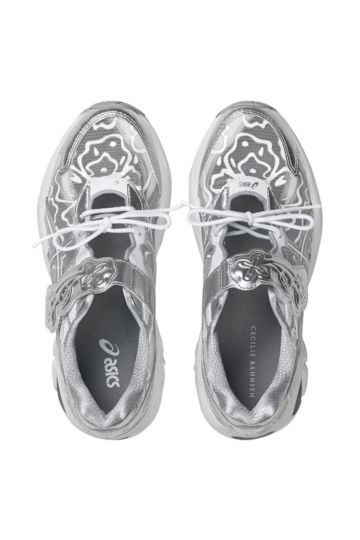 haivcy's tweet photo. DEYMMM CAKEP BANGET DAH 👊 ASICS EMANG GAK PERNAH GAGAL https://t.co/SNxSOxyD1B