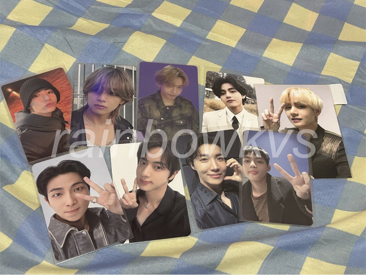rainbowkvs's tweet photo. wts lfb bts ph

bts assorted photocards
take all for ₱4,000

— free sf and pf :D
— all are in mint condition

ⵌ jungkook jk taehyung v rm namjoon jin seokjin jhope hobi hoseok i am still layover photofolio ly festa 2025 pc https://t.co/RT2syVP8DZ