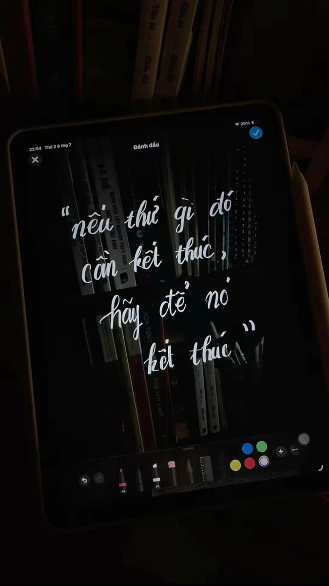 SonyaLoveljyo's tweet photo. sometimes letting things drift away is the most productive choice i make. https://t.co/zxpfstJvHd