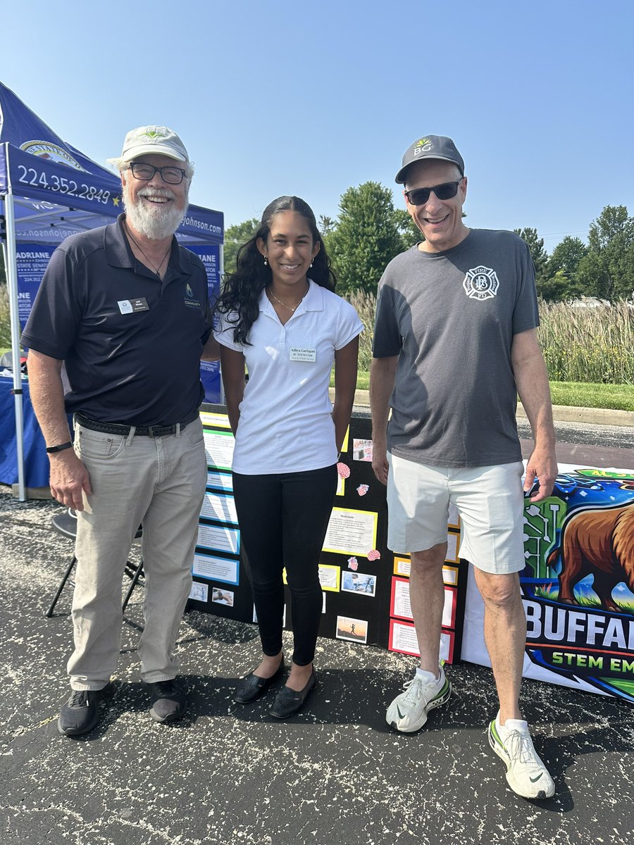 VolunteerVibe's tweet photo. August 23rd, Enjoyed volunteering at the Buffalo Grove Community Services &amp; Wellness Fair! I had the opportunity to present and educate our community about how STEM connects with physical and mental health and how innovation can help build healthier communities. https://t.co/EOAagxUVra