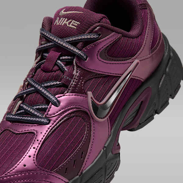N1stLook's tweet photo. V5 RNR Ripstop (W)

Nike Official Images https://t.co/O10JLg7SFV