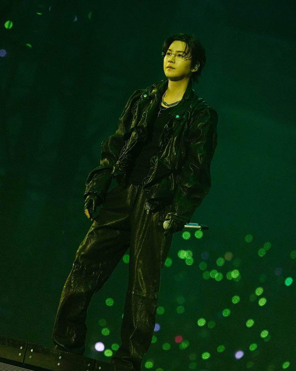 DataAgustD's tweet photo. NEW #SUGA PIC VIA DIESEL 🤯 https://t.co/mTp2pfIxkZ