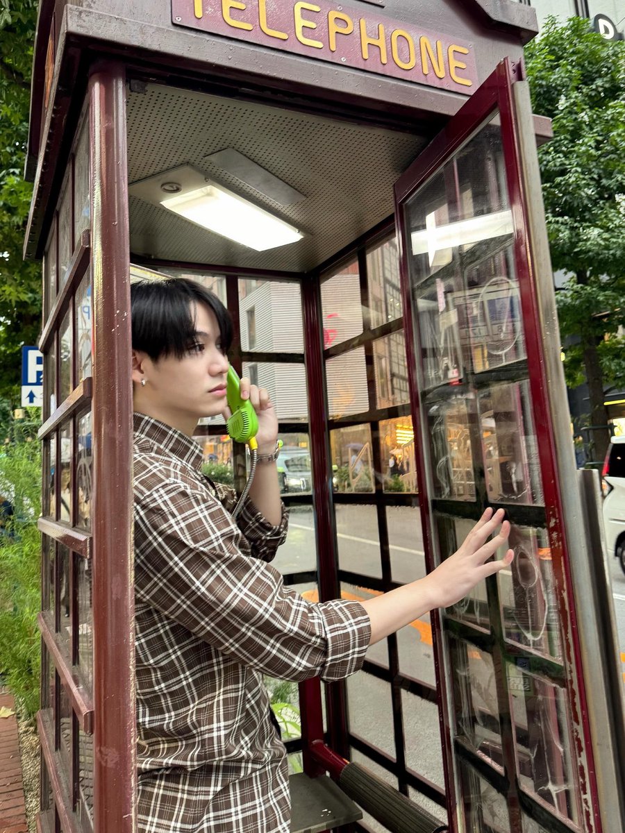 berryluvws's tweet photo. setara dilan milea ya bedanya ini di tokyo aja ga di bandung https://t.co/ME4xO8FhCO