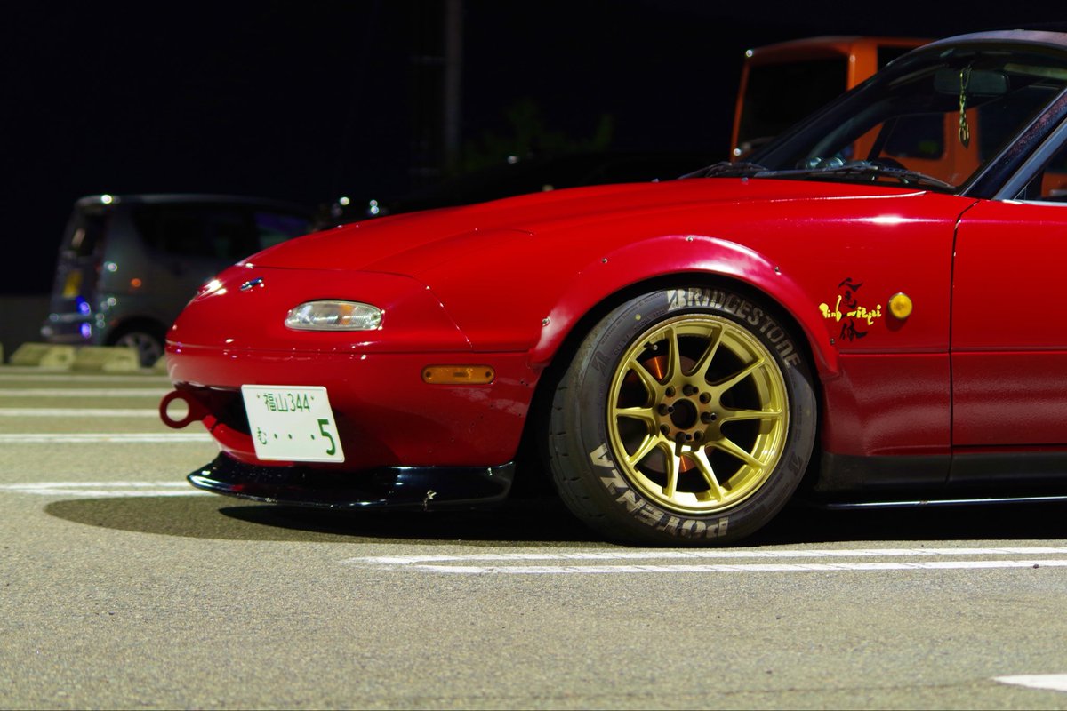 RStoCDnoru's tweet photo. 改めて見るとそこそこ車高低いんじゃな https://t.co/URapliwXhg