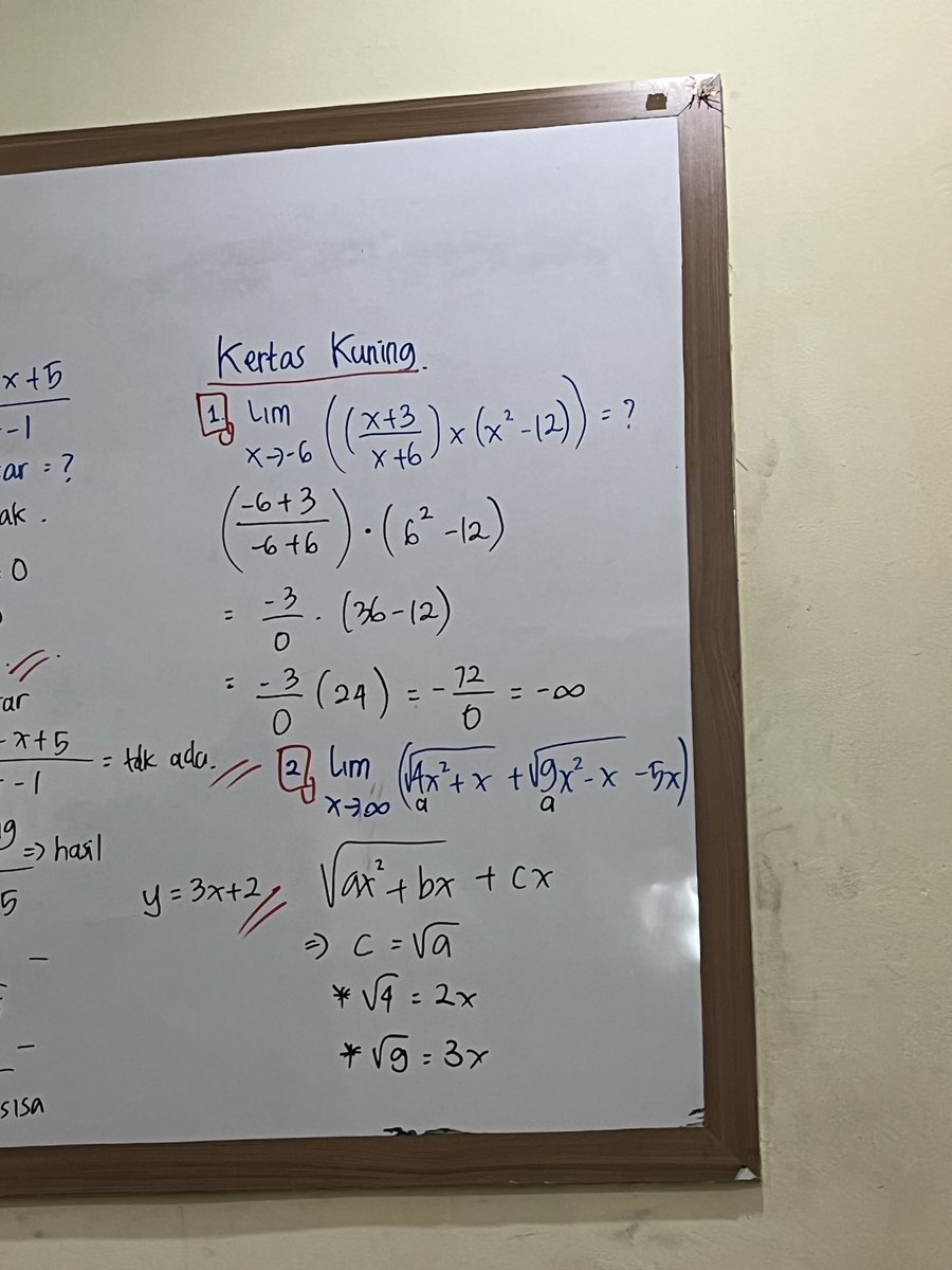 ipomoears's tweet photo. Hari ini aku sekolah berangkat jam 5:50 pulang ke rumah jam 19:10 🫩, ada jamkos tapi aku pakai buat nyatet catatan TKA Bio 😭😭😭😭
Aku kayaknya mau lanjut ngerjain tugas kimia sama ngapalin inglan buat besok~ https://t.co/h45K2t1GFd