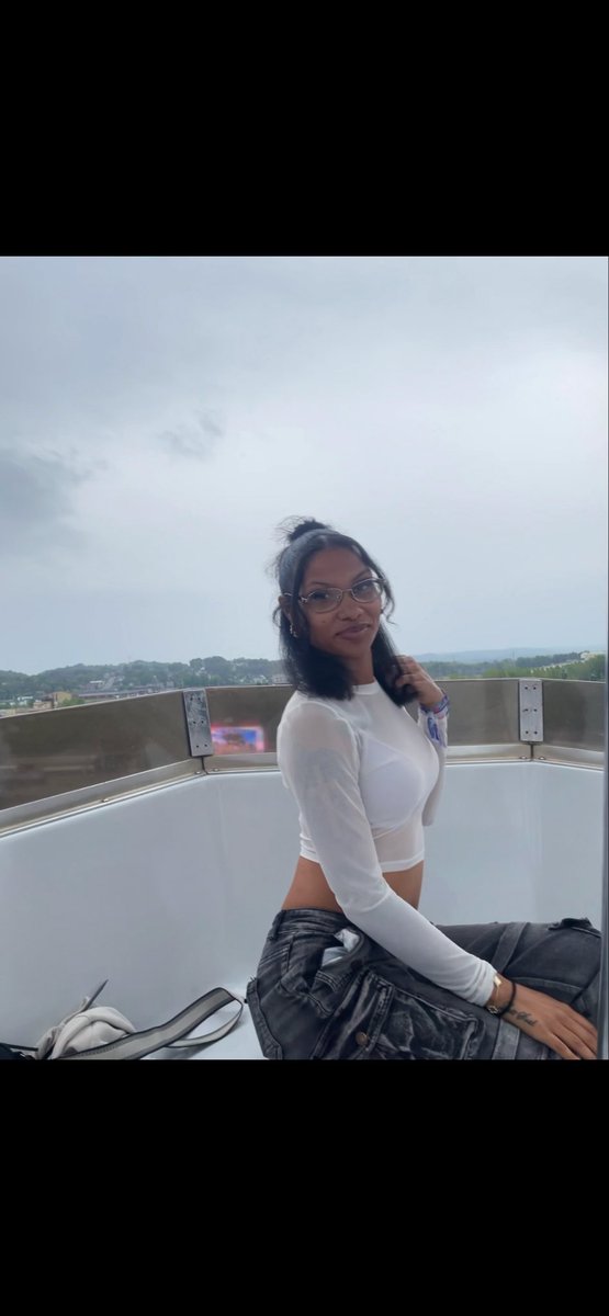 starneakyyy's tweet photo. such a soft angelic girl 🤍🥹 https://t.co/E5wgyvbBQA