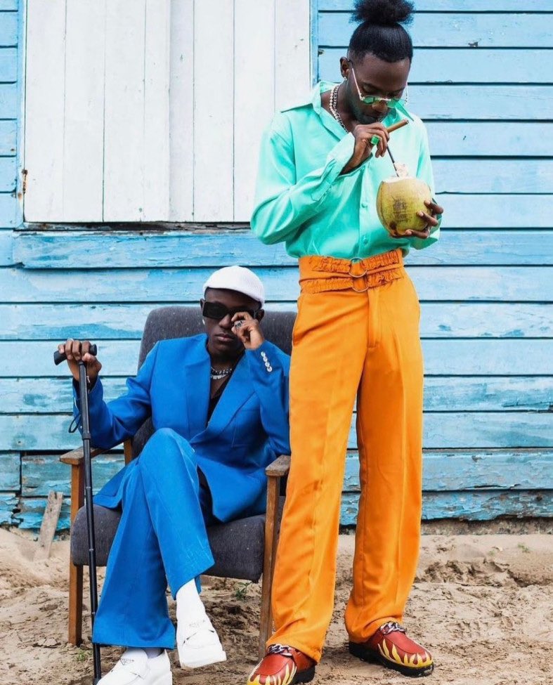 thedebuthub's tweet photo. JUST IN 🚨

Victony &amp; Tempoe’s “Soweto” is now certified GOLD in France. 📀🇫🇷

— It’s the duo’s 1st song to achieve the milestone. 👏🏾 https://t.co/BNRgQIbXa5