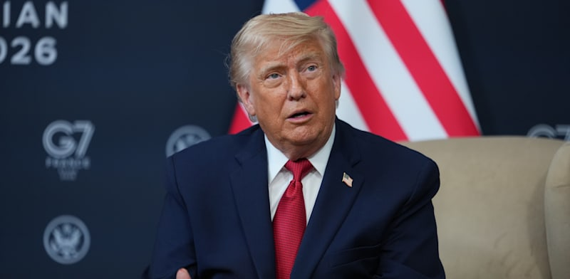 EliAfriatISR's tweet photo. 🇺🇸🇮🇷 JUST IN | Trump: We will strike Iran hard in response to their launches tonight. https://t.co/7do0xPbSWc