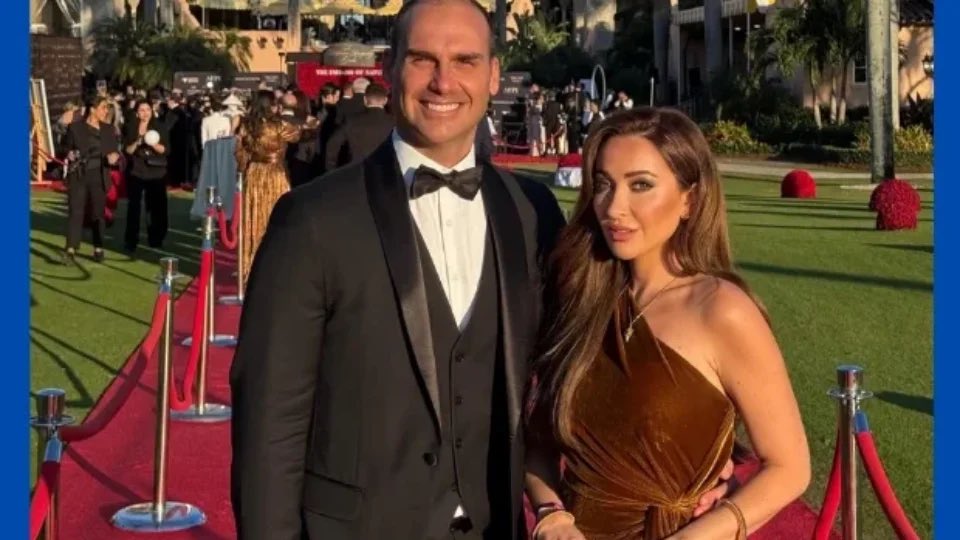 pesquisas_elige's tweet photo. 🚨URGENTE: O @ICLNoticias acabou de trazer à tona que a casa onde mora o Deputado Federal Eduardo Bolsonaro (PL-SP) no Texas custou R$ 7 MILHÕES (US$ 1,22 milhões, em Junho de 2025). Todos os cidadãos de bem devem espalhar que Eduardo Bolsonaro não tem fonte de renda declarada, mas consegue viver em uma mansão luxuosa, possivelmente às custas dos pagadores de impostos do Brasil!🇧🇷👍😎😦