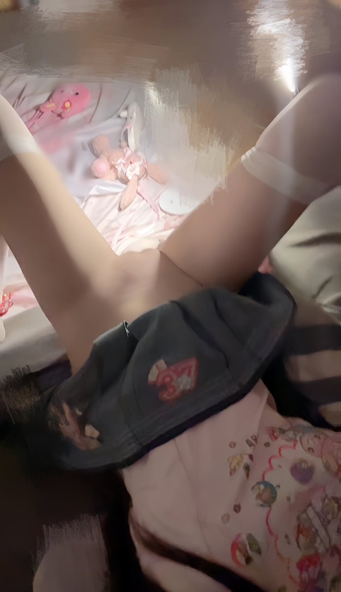 inlKitten_'s tweet photo. 我这个可怜的小女孩只是想赚一点点零花钱 你们不入门可不可以不要再来骚扰我了 我真的好难受 我一直在哭 … 我求你们了💔 https://t.co/nKkI52WNIC