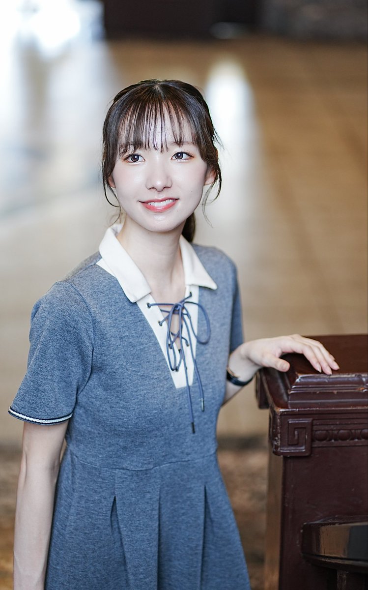 Kagogutiphoto's tweet photo. はじまりは、県政会館で。

日程　8/30(日)
場所　県政会館
モデル　璃子さん

初めての撮影会ということで、少し緊張した雰囲気もありましたが、その初々しさも含めて、とても印象に残る時間になりました。

璃子さん、ありがとうございました！ https://t.co/NOqBh10iZZ