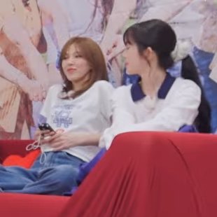 _wel1done's tweet photo. 여기 너무 커플같으셔서 좋구요 https://t.co/JFHZ0osajY