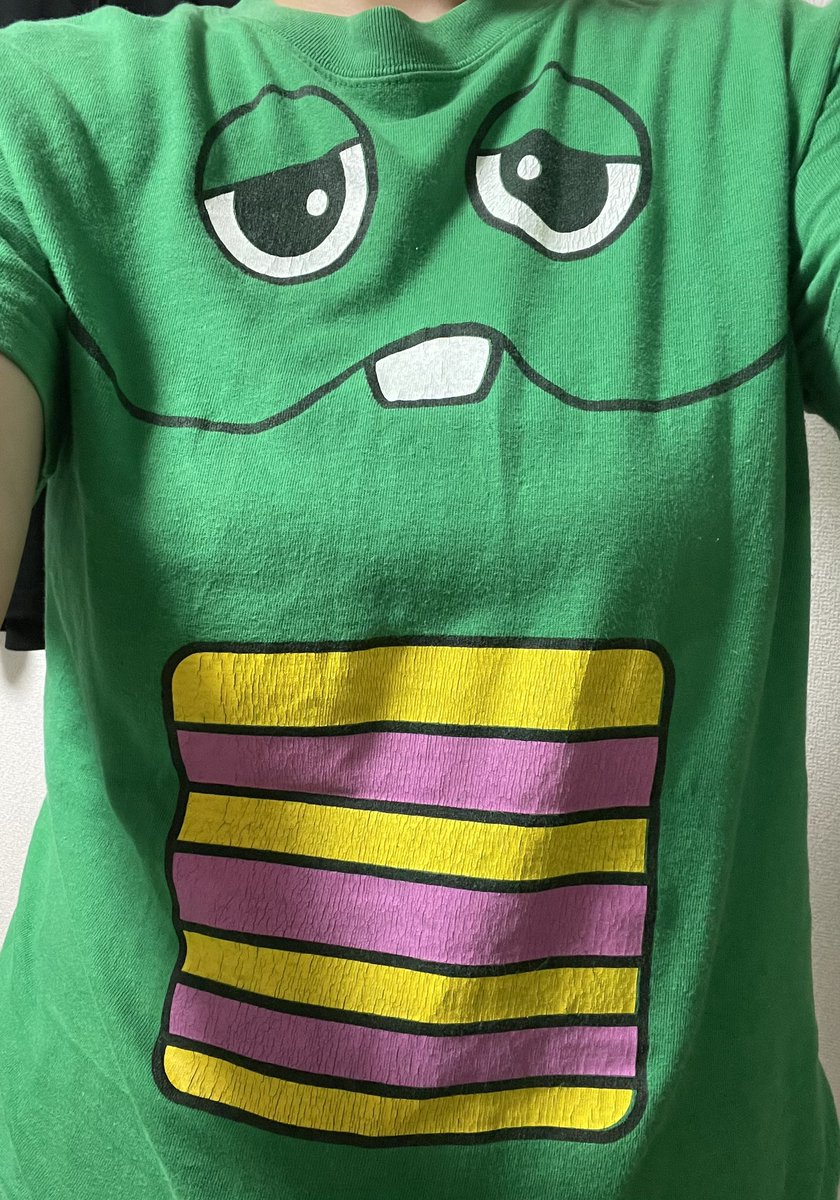 tacoyanagi's tweet photo. ウォークマイレージを取り損ねて部屋着で取りに行ったらすれ違う人の視線がなんだかイタイ…
#ドラクエウォーク
#ガチャピン
#部屋着 https://t.co/CZtd1g3k2y