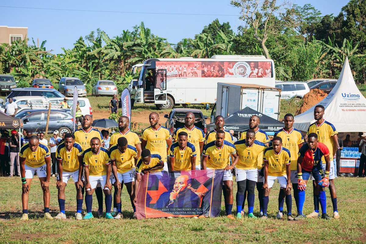 Machando04's tweet photo. We were honoured to pay tribute to the late King of @ObukamaBwaTooro , remembering his contribution, his legacy and the place he holds in the hearts of his people.

Enkuba etutiire!

Omukama Oyo atuulize! https://t.co/YThoxOPP9p