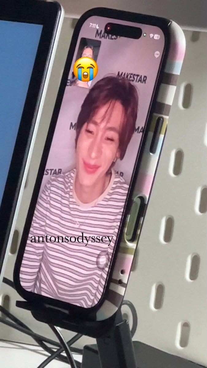 antonsodyssey's tweet photo. 260831 makestar #안톤 #ANTON

what am i going to do now.. anton.. smiling.. at me...? https://t.co/88FyHu1d1R