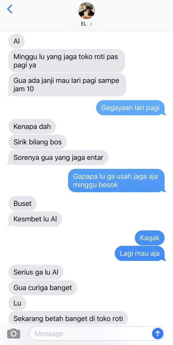 tekoucil's tweet photo. jadi... ini lah kenapa kiel dan al akhirnya bisa tukeran id line 🤓 https://t.co/uIm7bjhA85