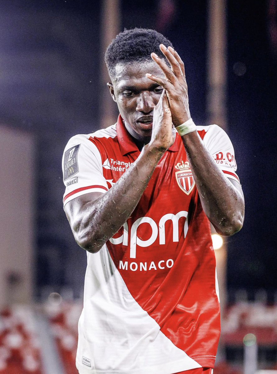 LigASM_'s tweet photo. 🚨 Lamine Camara 🇸🇳 à Chelsea ça se refroidit ! 🥶

Le club anglais lâche la piste du monégasque pour se tourner vers Manu Koné. 

🗞️ @Santi_J_FM 

ℹ️ Selon nos informations, Camara serait très heureux à l’idée de rester à l’AS Monaco où Filipe Luis 🇧🇷 fait de lui son joueur phare. 🇲🇨