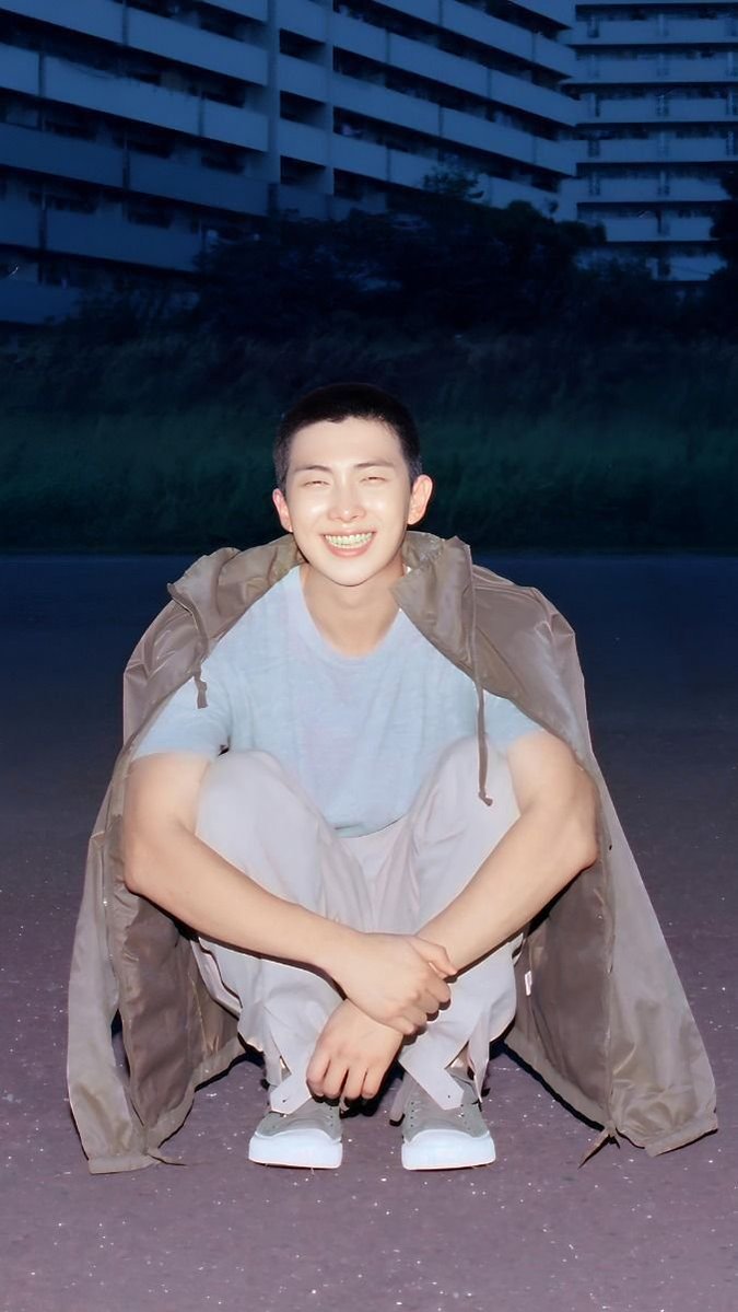 RMPLANET94's tweet photo. His smile can heal my soul 🥹. https://t.co/jLpG6pdgJD