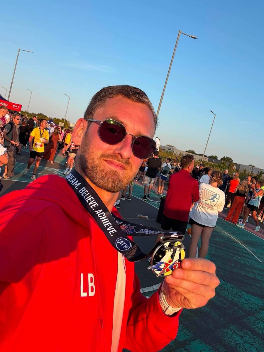 MerylFlakefuk9's tweet photo. TAC Weekly Shoutout! It may have been a quieter week, with many members taking a well-earned holiday break. But you can always count on Lewis B to find a race! At the Colchester 5K, Lewis watched the elite race, decided he’d need a bike to keep up, https://t.co/pw4sGReUnb