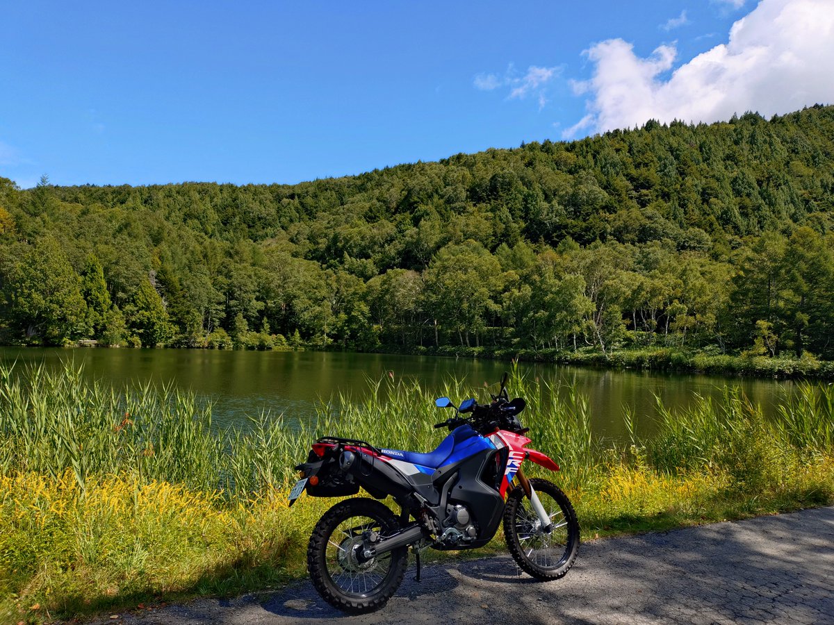 akivfr's tweet photo. 滋賀草津道路(横手山)まで走って来た🏍️
山の上は涼しくて気持ち良かった🙌

#CRF250RALLY https://t.co/DOQ4tYQ4LQ