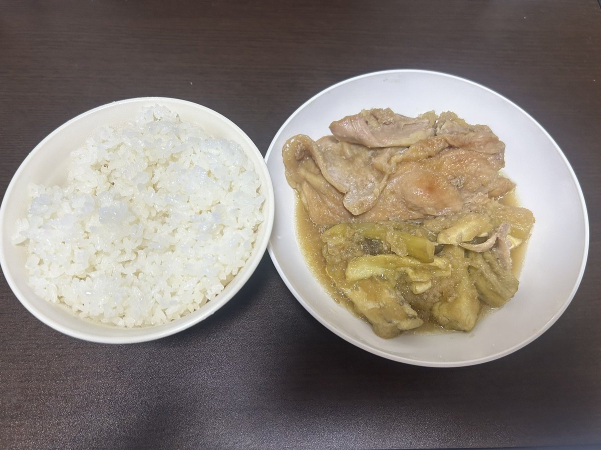UC_0424_'s tweet photo. 夜ご飯🍚
おろし煮
(鶏もも肉 ナス 大根)

白米 https://t.co/NPrX7tf8ki
