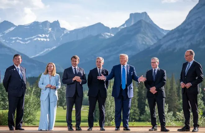 Susmit_999's tweet photo. GDP Growth of G7 Countries vs Bharat in April-June Period FY 2026-27

United States: +0.4%
United Kingdom: +0.4%
Japan: +0.3%
Germany: +0.2%
Italy: +0.2%
France: +0.2%
Canada: +0.8%

🇮🇳Bharat- 7.8% 

When the G7 are struggling with Recession

Bharat is the Only Growth Engine driving the World🔥