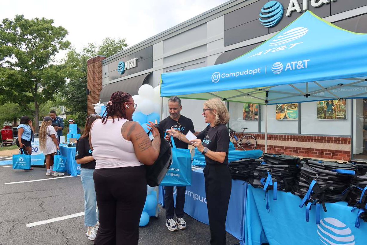 ATTimpact's tweet photo. ♻️💻 @ATT recently partnered with @compudopt in our nation’s capital to expand digital access for Washington D.C. students at a Back-to-School Retail event. Thanks to donated recycled devices, 100 laptops were distributed to students to help them stay connected all year long. https://t.co/eXL6zQBxPi