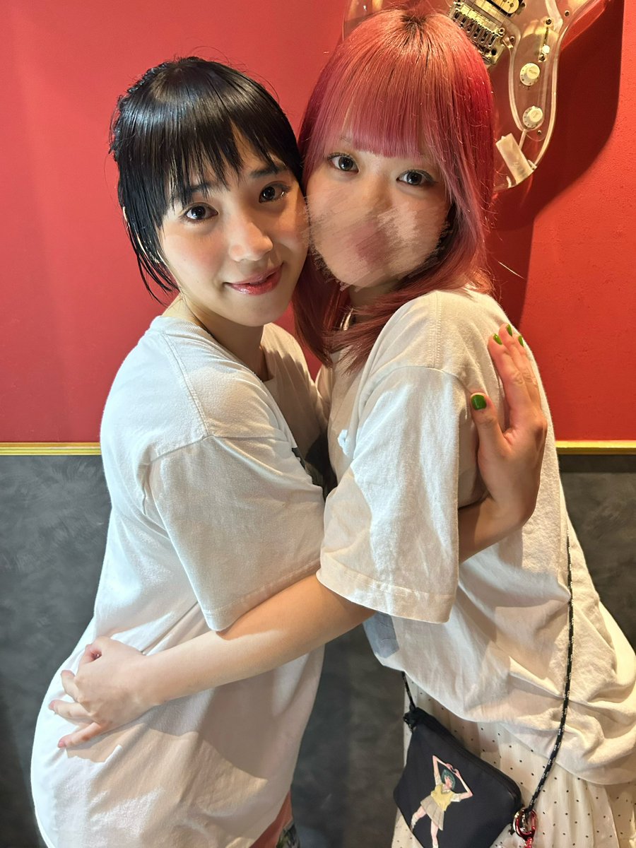 dhikari9907's tweet photo. とってもたのしい夜だった！アユニちゃんあいしてるよ！！
 #PEDRO大阪 https://t.co/2BPQpZpPu6