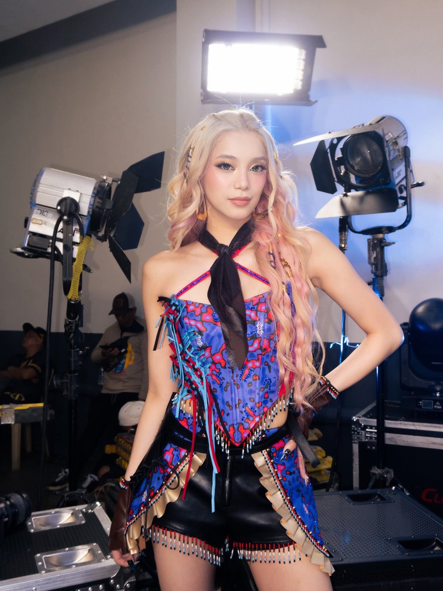 thednahelix's tweet photo. Here's a closer look at @dna_tashamitra’s stunning, fashion-forward ensemble from the Eurovision Song Contest Asia, Philippine Selection Night!

#EurovisionAsia #PSN2026 #PhilippineSelectionNight #DNA #BetweenBituin https://t.co/EoY1lKivXS