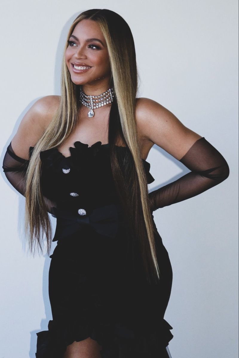 YONCEW4VE's tweet photo. I wanted bussdownyoncé for at least ONE stop of the CCT https://t.co/O0jrwZUIL0