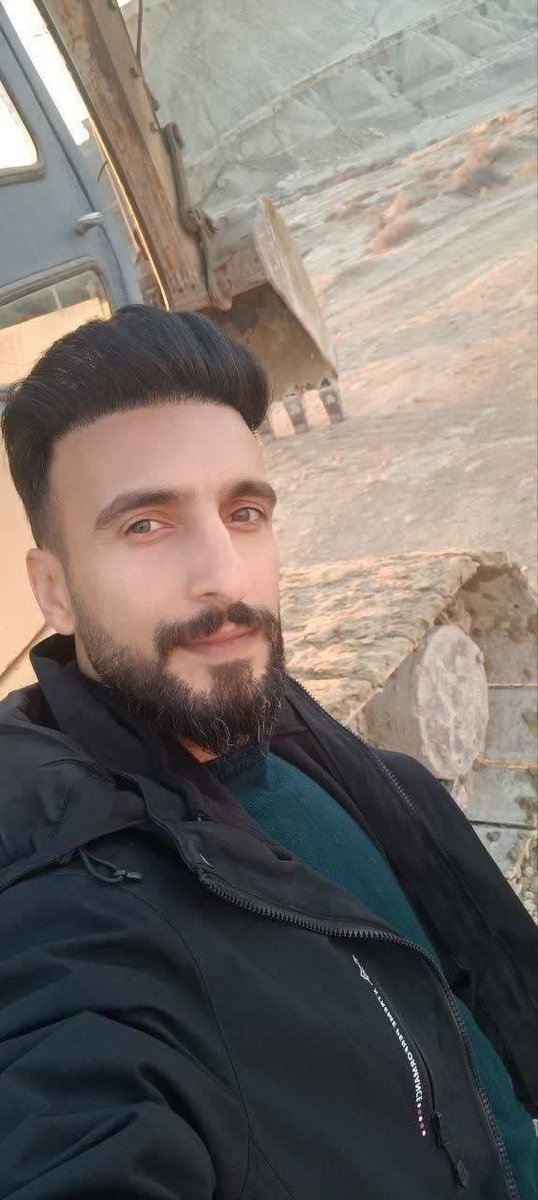 jafari12379325's tweet photo. شهید علی فیاضی🥀
شهید حمید عوض زاده🥀
عکس شهدای شب گذشته  حمله ارتش تروریست آمریکا
صلواتی براشون هدیه کنیم. 🙏 https://t.co/BbkfB0lUUA