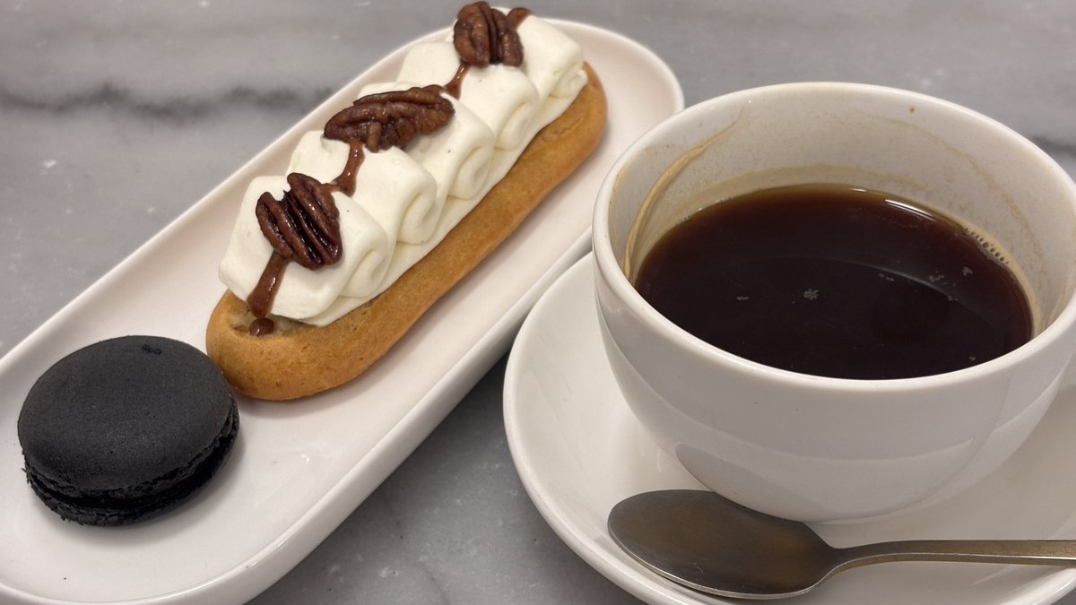 ch_r0ma's tweet photo. 맛잇는 에클레어입니다☕️ https://t.co/U1JvemMquO