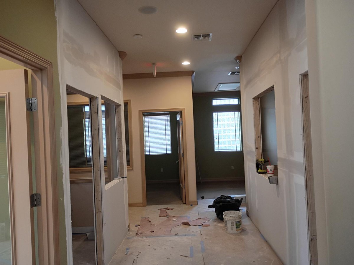 aztechl's tweet photo. From studs to stunning. 🔨✨

🏠 Quality remodeling
💰 Affordable prices
💳 Financing available
📍 Serving South Texas
📞 (956) 412-1558
FREE ESTIMATES — Call AZTEC today!
#AZTEC #HomeRemodeling #SouthTexas #RGV #BathroomRemodel #BeforeAndAfter #AffordableRemodeling https://t.co/lkPbC31m2a