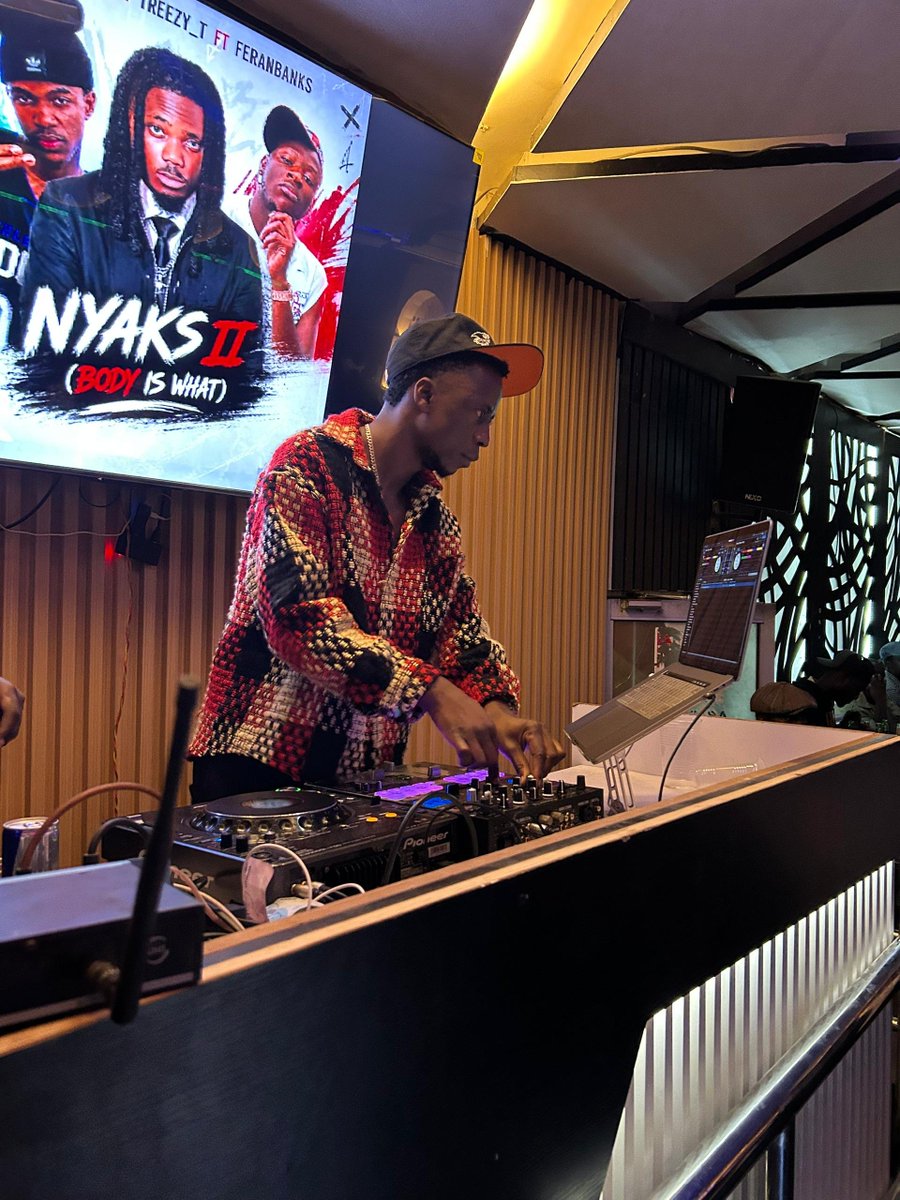 DeejaySnack's tweet photo. New week, new energy, new beats to drop! 🔥

Keep the music loud, the passion alive, and let your sound speak for you. 
HappyNewWeek https://t.co/KJ4hkknAd3