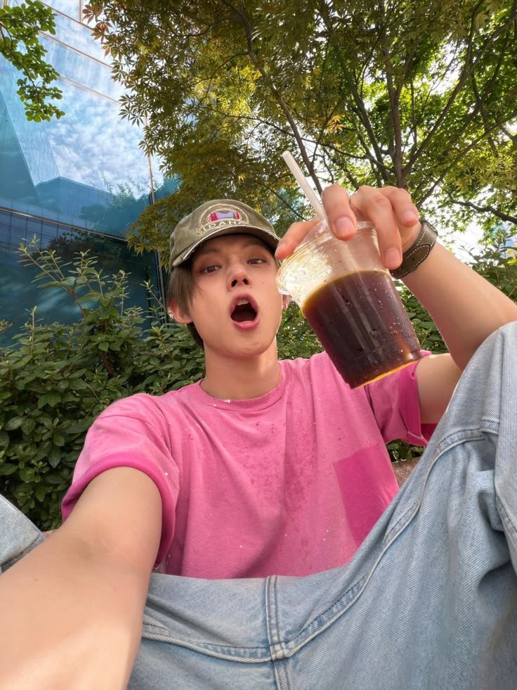 YEONJUNIAC's tweet photo. my bias vs my degree 🫶 https://t.co/ao3S7x1VKe