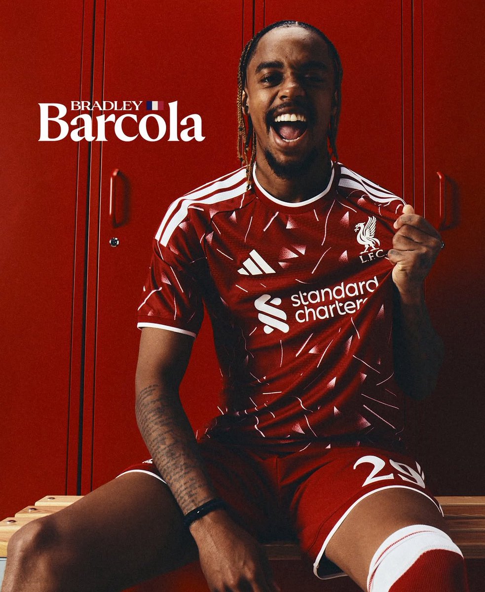 PLFrance_'s tweet photo. 🏆 BRADLEY BARCOLA 🇫🇷 RÊVE DÉJÀ DU TITRE EN PREMIER LEAGUE AVEC LIVERPOOL ! 🔴

🗣️ « J’espère accomplir de très grandes choses. Avant tout, gagner la Premier League : c’est l’un des plus grands rêves de ma vie.

Quand j’ai appris l’intérêt de Liverpool, je ne me suis posé aucune question. Je savais que c’était un très grand club pour moi. »